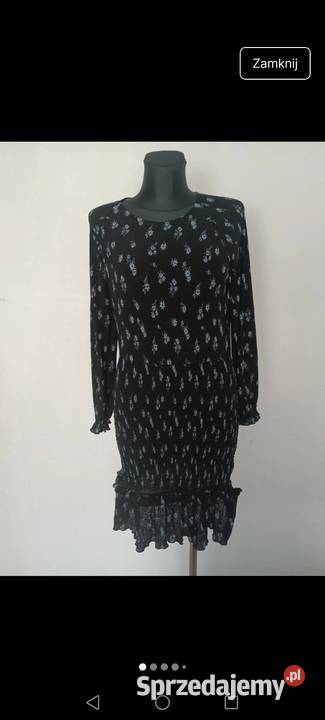 Czarna sukienka z baskinką kwiaty długa podkarpackie Krosno