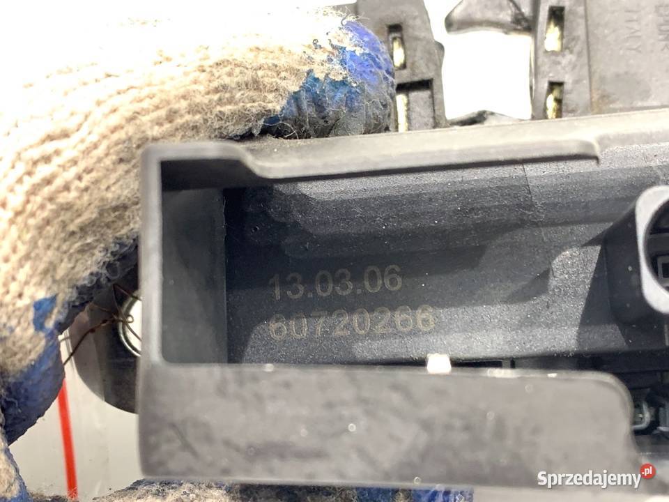 ZAMEK KLAPY TYŁ VW GOLF PLUS V Hatchback