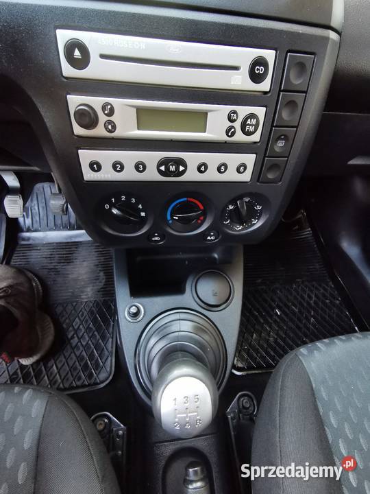 Ford Fiesta 14 16v 2005r Benzyna Klimatyzacja 202000km Kampinos A sprzedam