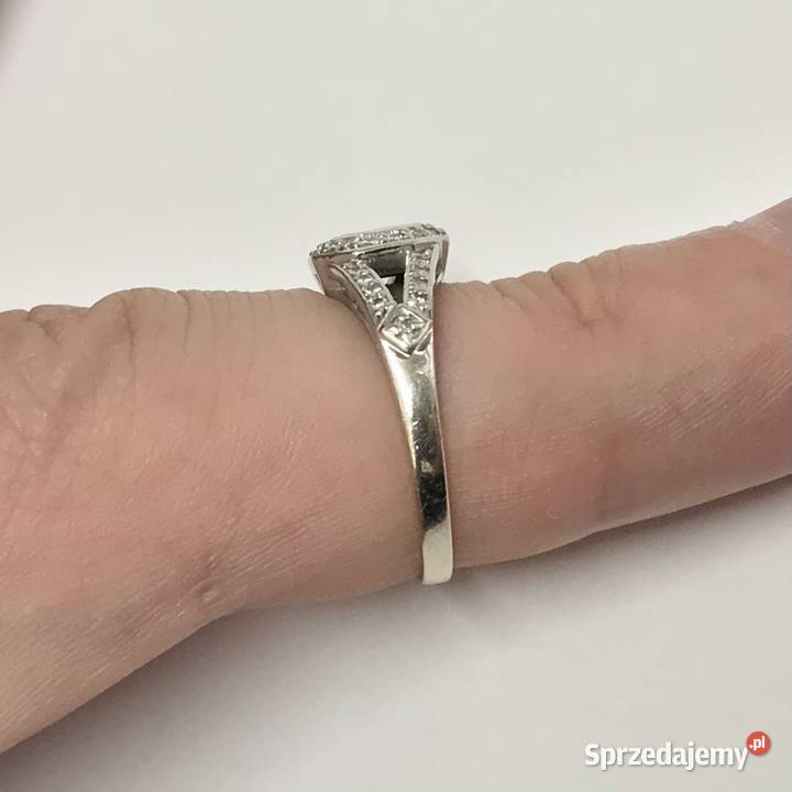 Złoty PIERŚCIONEK 18K cudowne BRYLANTY 04ct r13 Pierścionki mazowieckie Warszawa sprzedam