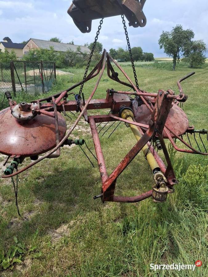 Zgrabiarka przetrząsarka stoll UM320