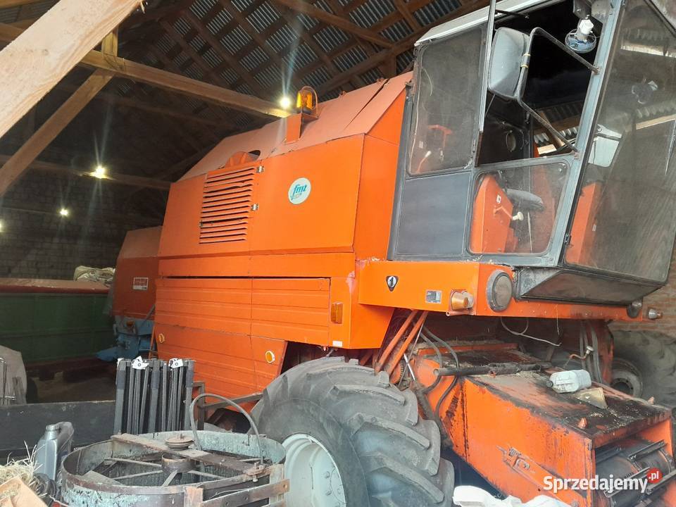 Kombajn zbożowy bizon z058 Czernięcin Główny
