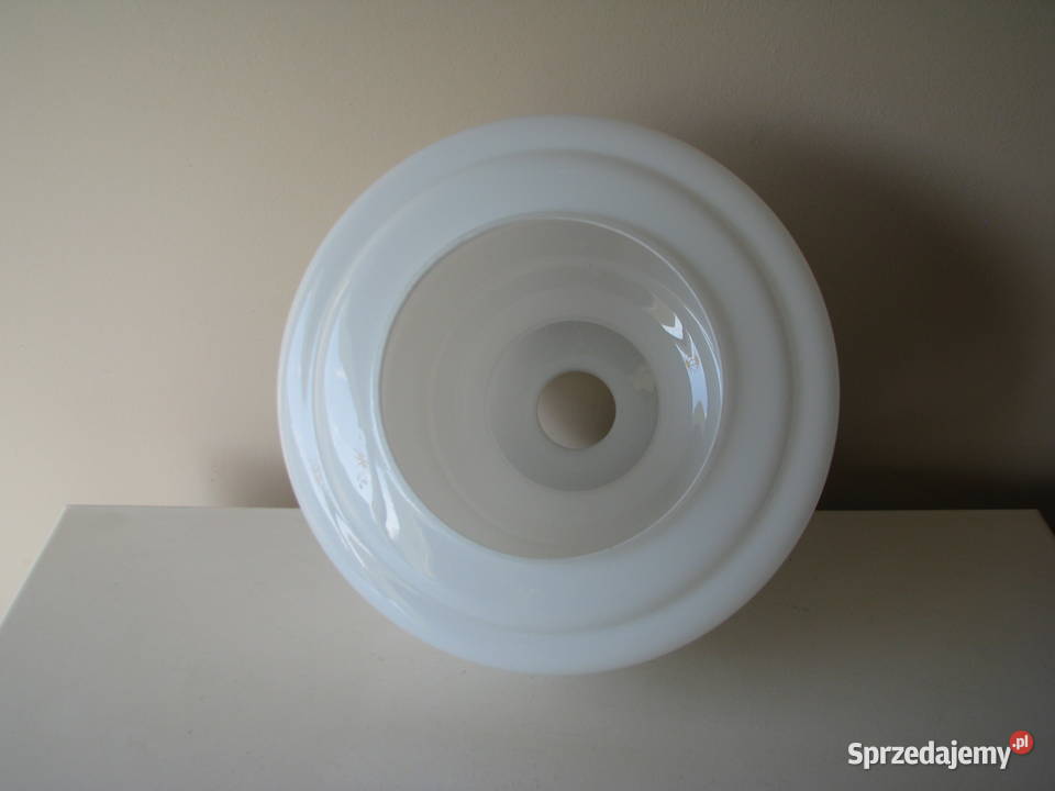 Duży szklany klosz do lampy wiszącej PRL Brzegi