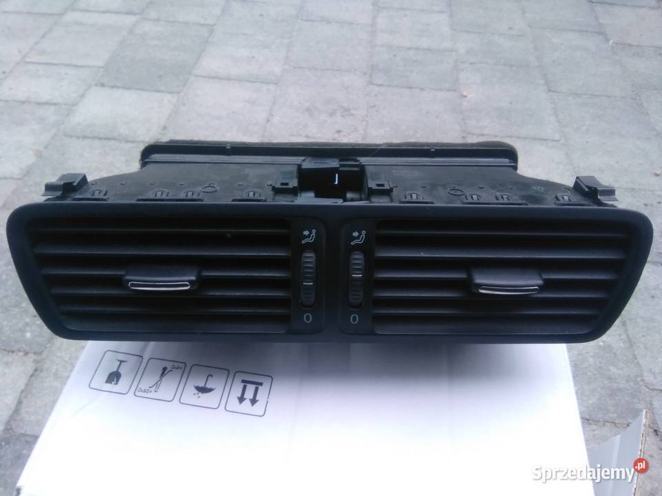 Kratki środkowe deski VW Passat B6 Cewice