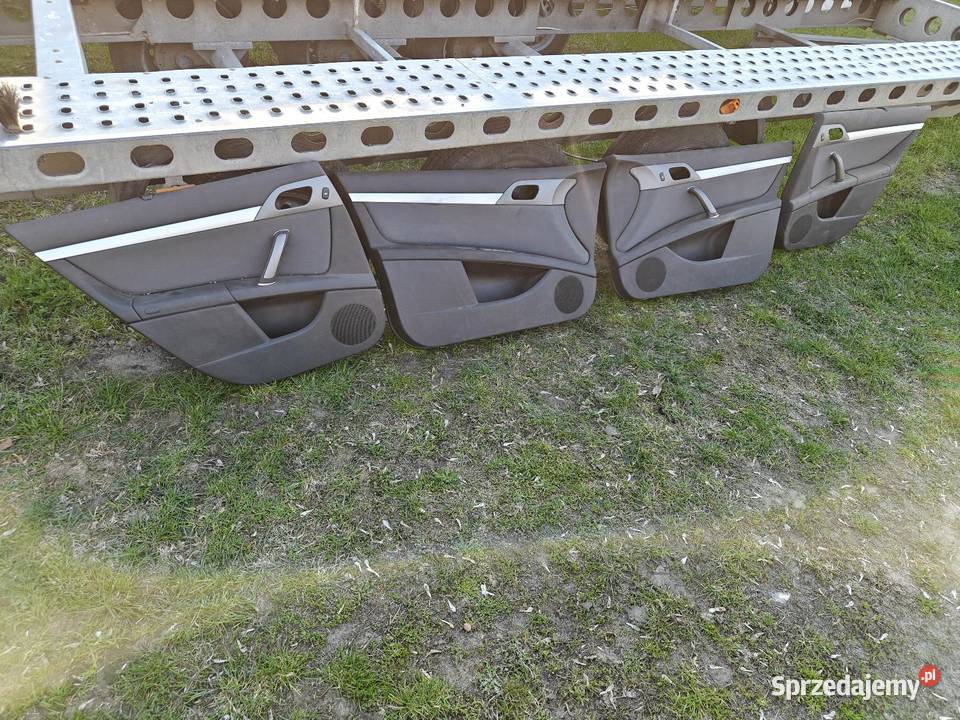 Peugeot 407 sedan boczki kpl tył roletki Przytyk