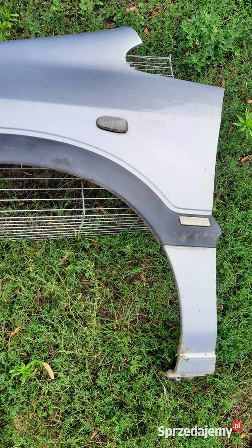 błotnik lewy przedni Opel Zafira A Dębno