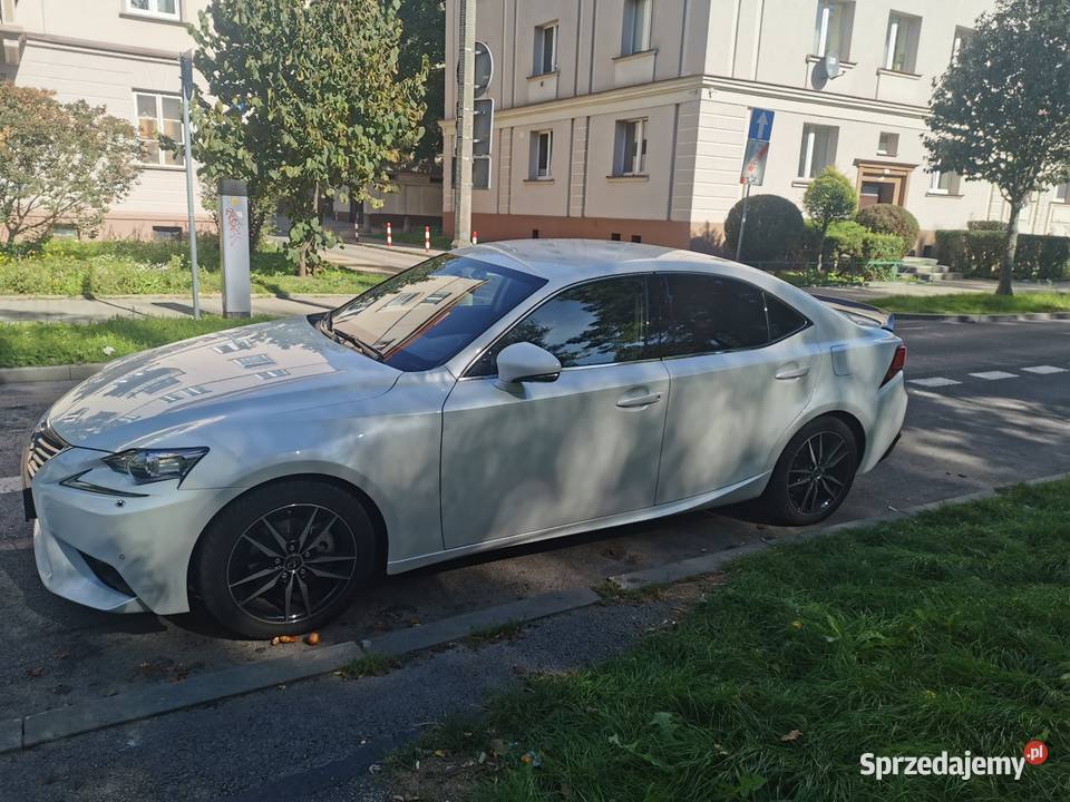 Lexus is 250 Radom