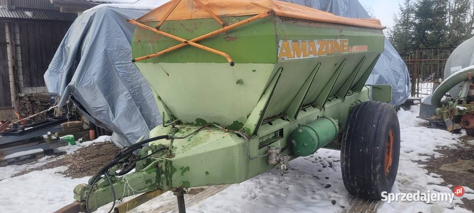 Rozsiewacz do wapna Amazone ZGB 6000 6t Skała
