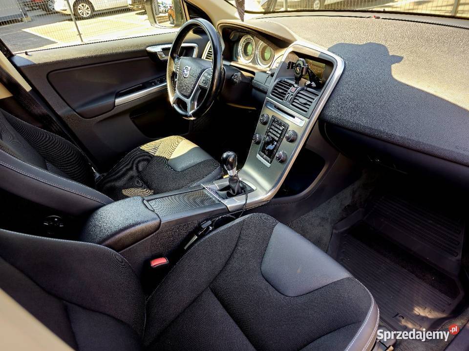 Volvo XC60 201112 Polski Salon lakier metallic Wrocław sprzedam