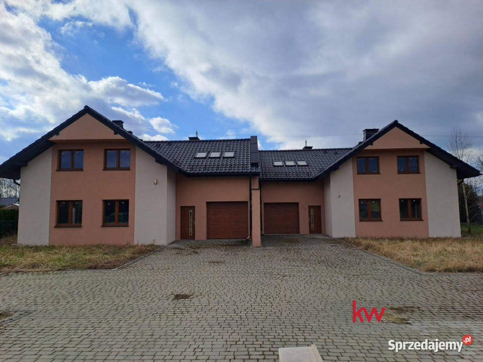sprzedaży domu wolnostojącego Bobrowniki 439