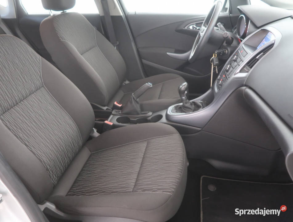 Opel Astra 14 T sprzedam