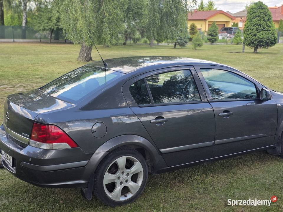 Opel Astra 2010 1700cm3 lubelskie Chełm