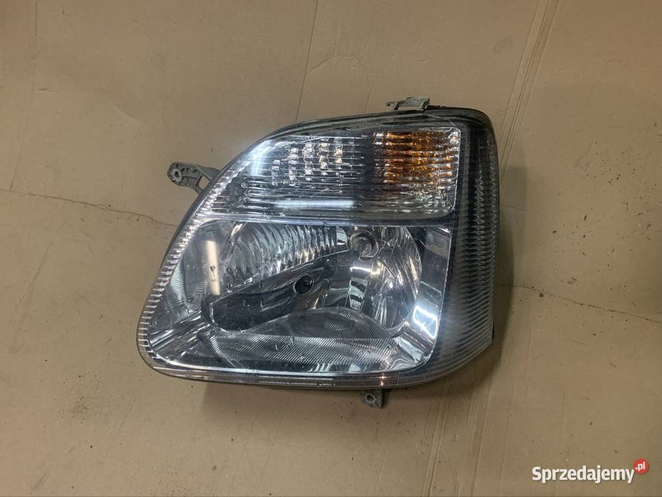 Reflektor lampa lewa przód przednia Suzuki wagon osobowe Szczecin