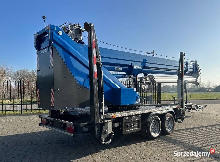 Żuraw budowlany dźwig budowlany BCKER AHK 341800 Poznań sprzedam