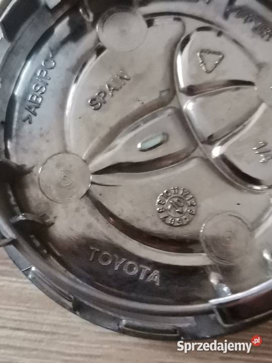 TOYOTA KAPSEL DEKIELEK ALUFELGI 426030F010 wielkopolskie Międzychód