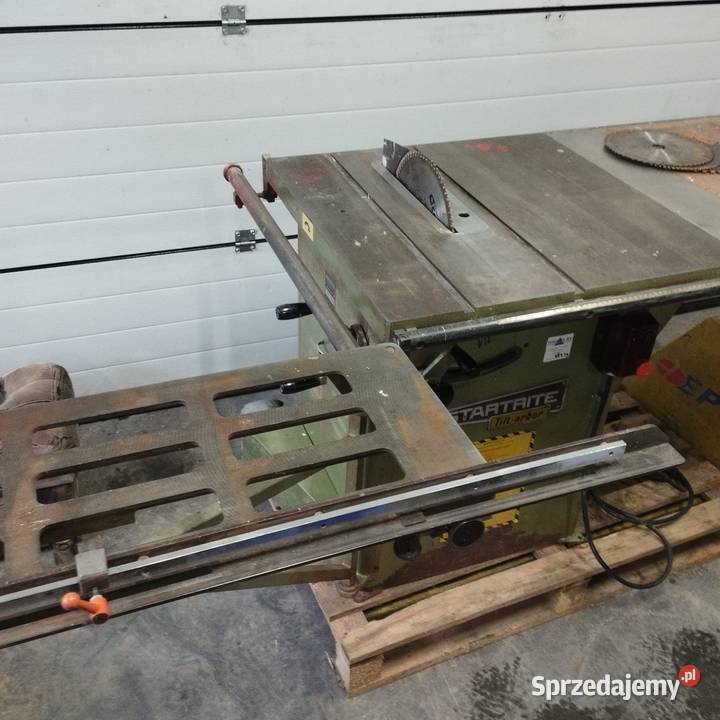 Piła tarczowa formatowa do drewna odciąg