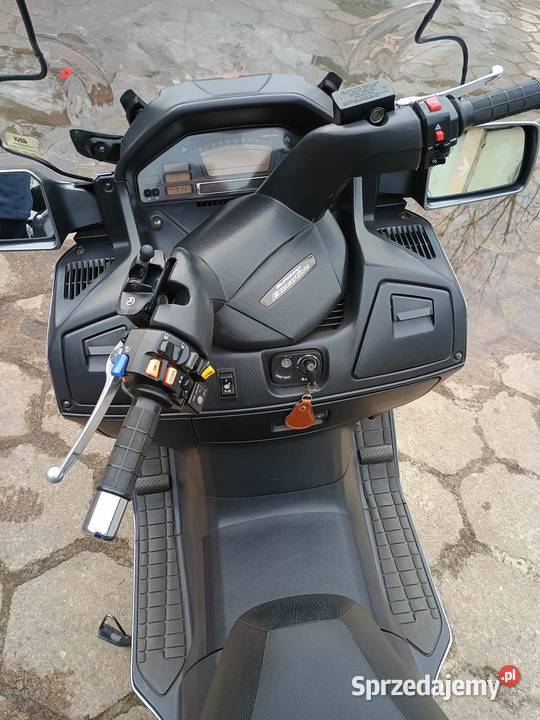 Suzuki Burgman 650 świeże foty łódzkie Łódź sprzedam