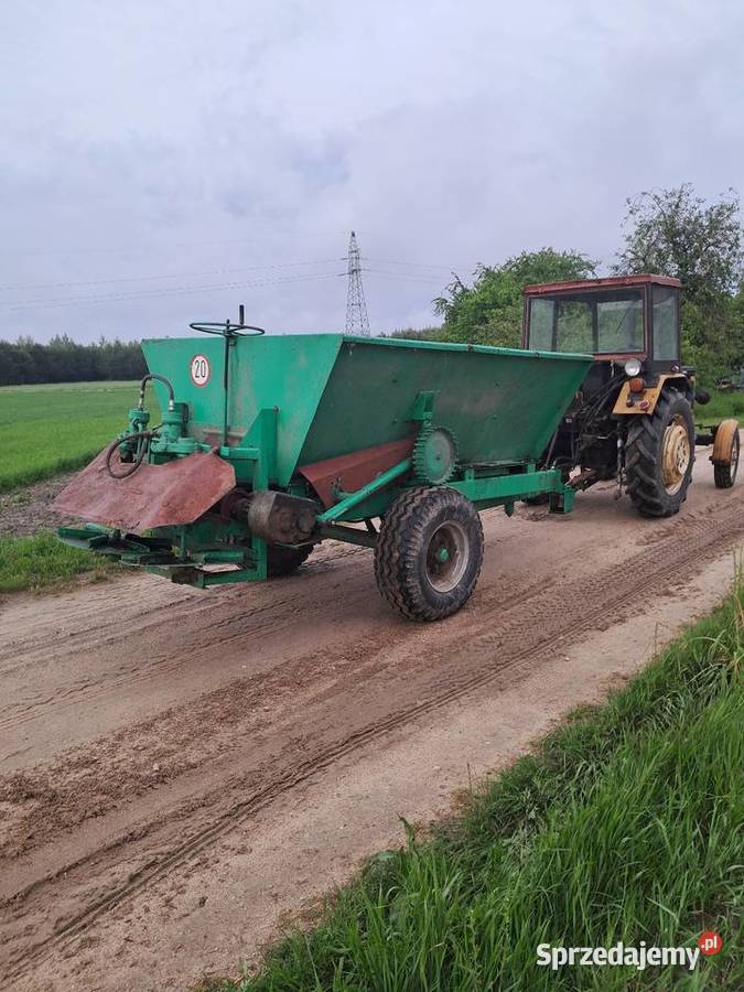Rozsiewacz do wapna nieuszkodzony Rozsiewacze nawozów sprzedam