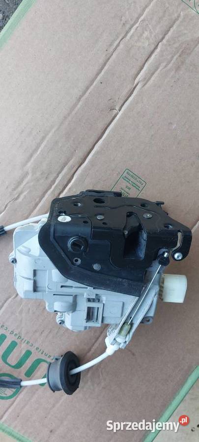 Zamek drzwi prawy tył AUDI Q7 7PIN 3C4839016C Szczecin