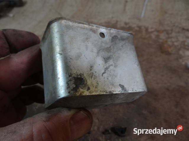 RABAT 2 dekielek regulatora napięcia Elmot Junak lubuskie Żary