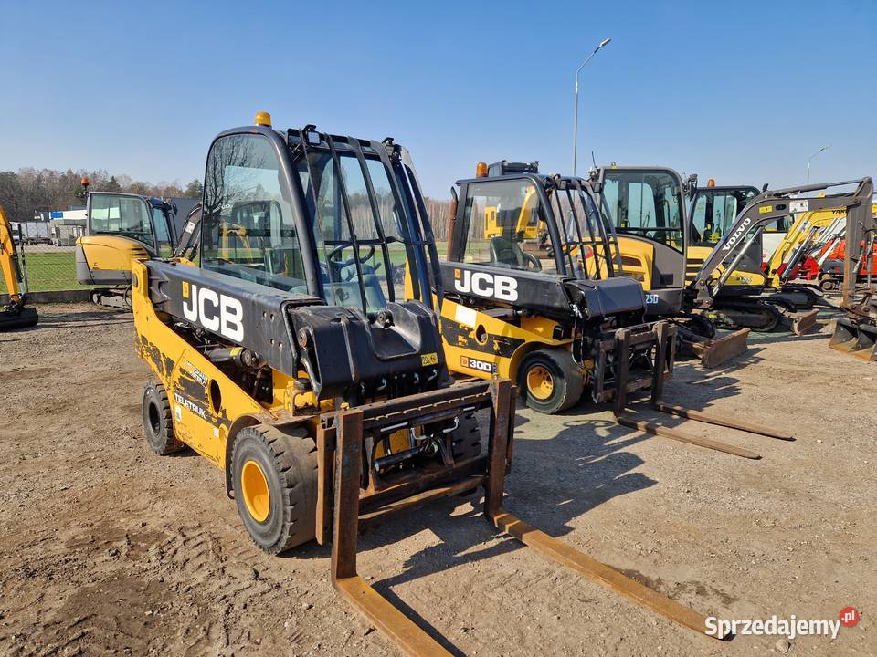 Wózek widłowy teleskopowy JCB TLT 30D 2015r 3 diesel lubelskie Ryżki