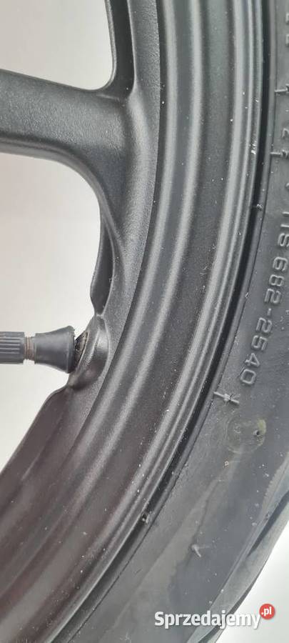 Honda CBR 125 JC 34 felga przód 7800