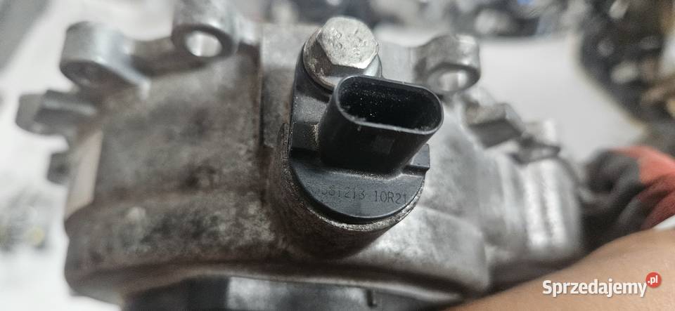 Osłona rozrządu pompa oleju Opel Corsa E 13 CDTI Słońsk