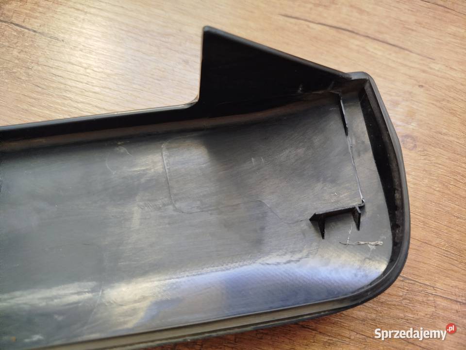 NISSAN NV200 osłona klapy z oświetleniem dostawcze Oświęcim