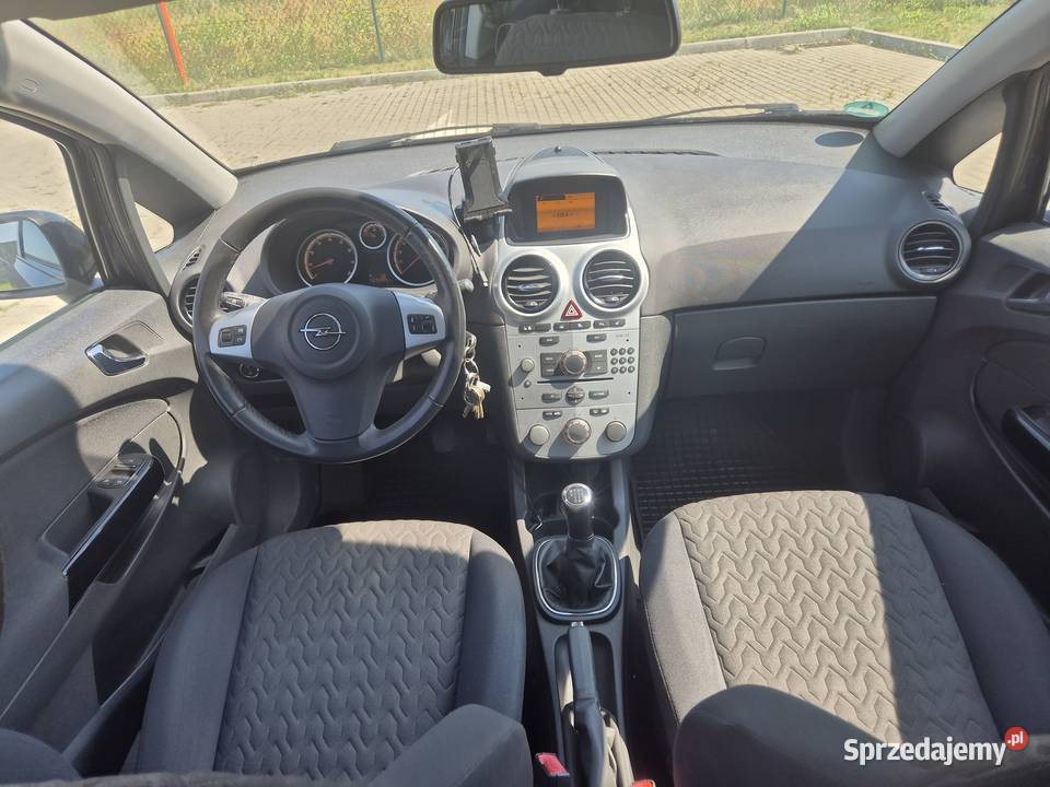 Opel Corsa D 201314 Benzyna 100123Bogata Legnica
