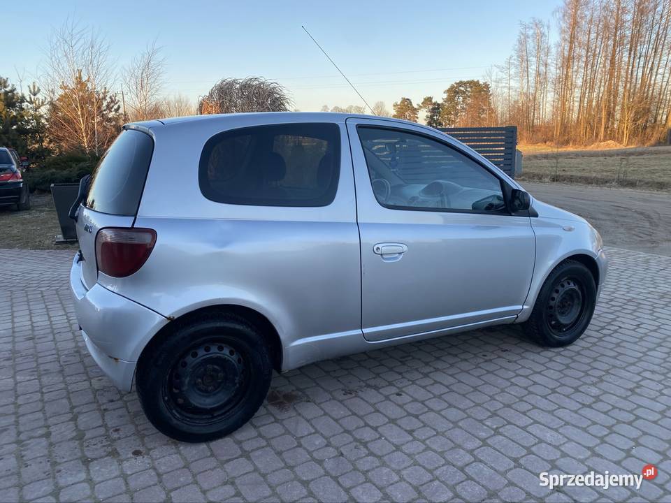 Toyota Yaris 13 benzyna Yaris sprzedam