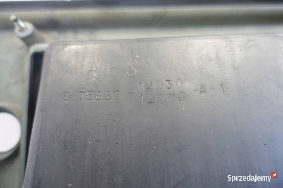 Toyota Supra III BLENDA TYLNEJ KLAPY tył Rudka sprzedam