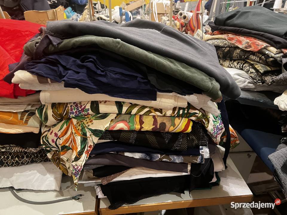 Materiały nici sprzedam