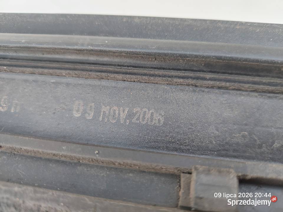 AUDI A8 D3 42 TDI 0510 LISTWA DRZWI DOLNA LEWA Włoszczowa sprzedam