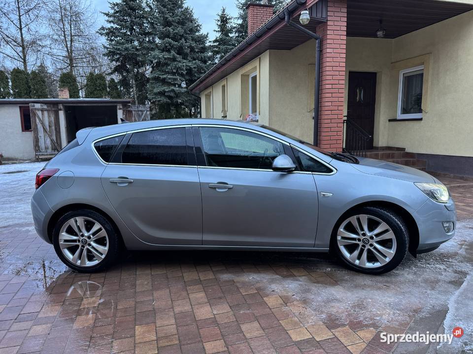 Opel astra J IV 17 cdti 2010 Prywatne Zgierz