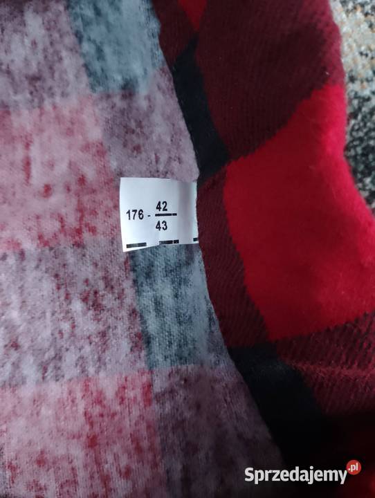 Czerwona koszula flanelowa w kratę Wrocław