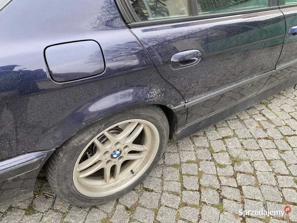 BMW e38 740i