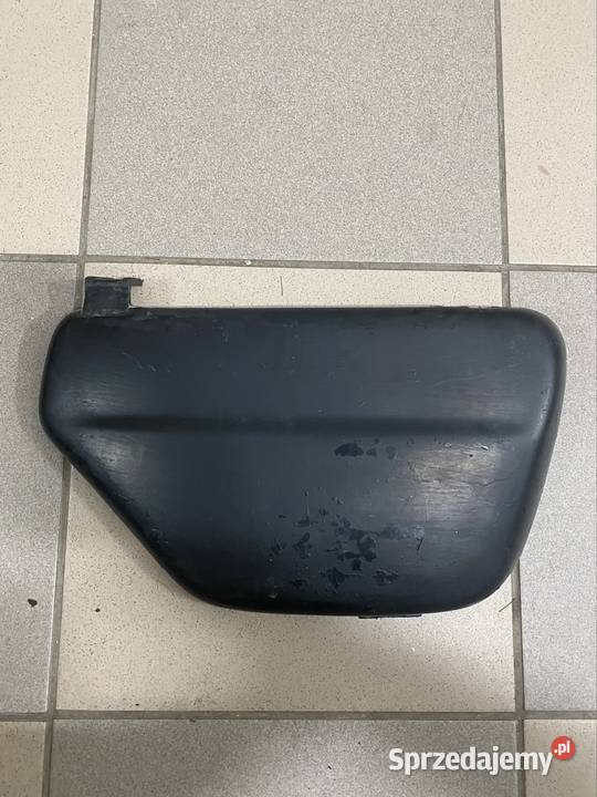 Boczek plastikowy WSK prawy Kołaczyce sprzedam