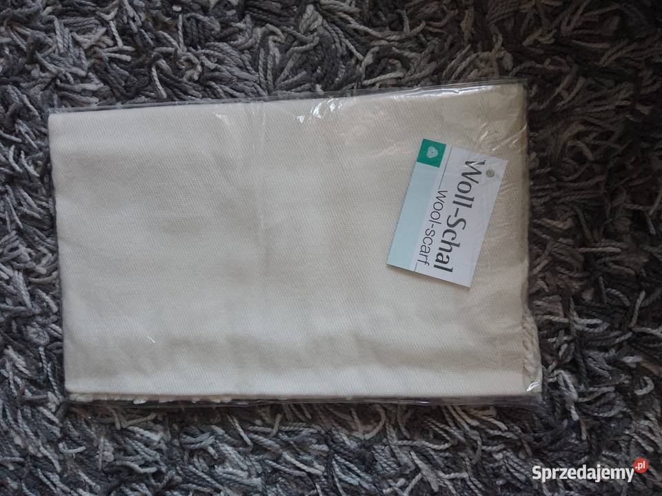 Szal szalik damski kremowy Chrzanów