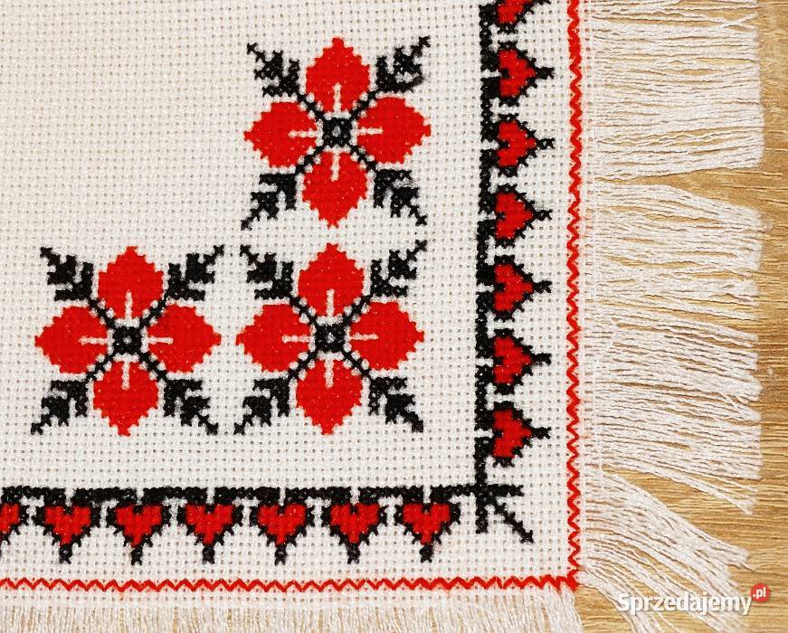 Biała kwadratowa serwetka 225 x 225 z haftem Serwety i serwetki śląskie Gliwice