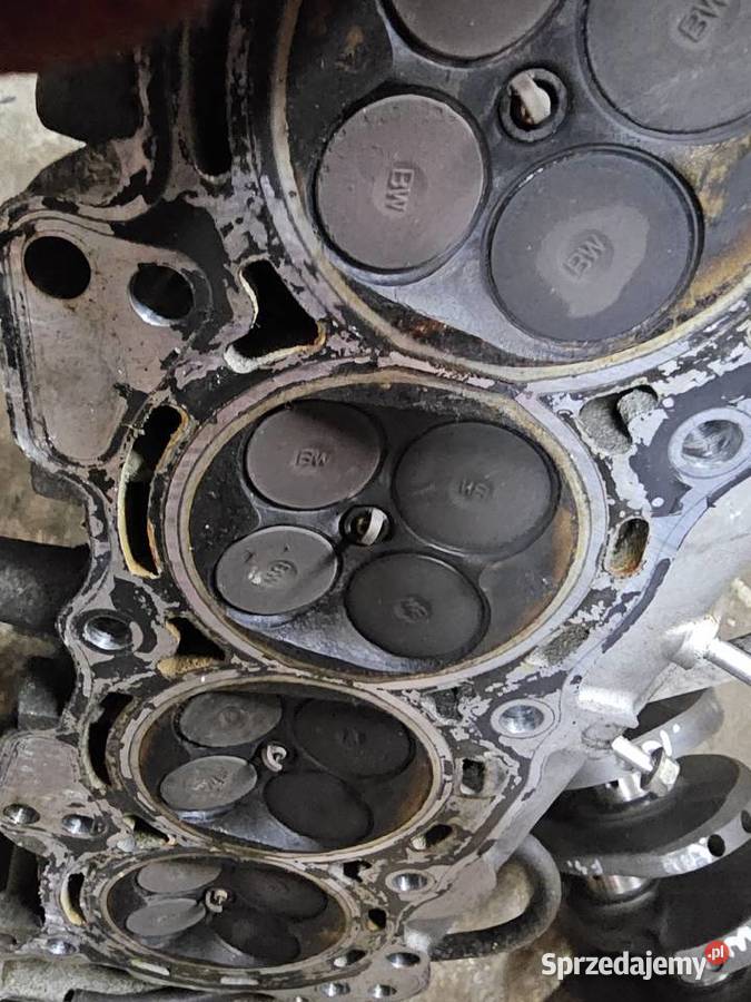 Honda CBR 600 f4i głowica zawór zawory mostki