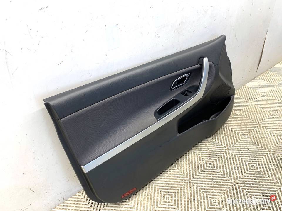 BOCZEK DRZWI LEWY PRZÓD KIA CEED 82370A2700 osobowe Tapicerki samochodowe