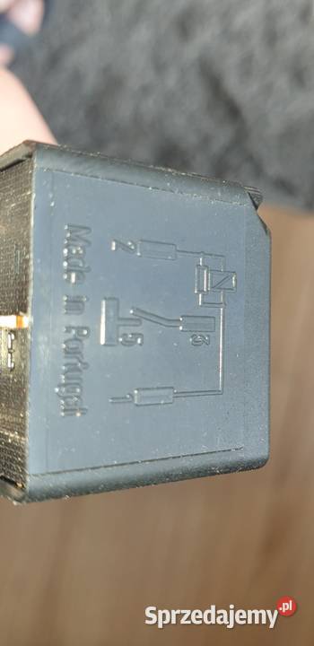 Przekaźniki i bezpiczniki Volvo Renault Ford Lusowo