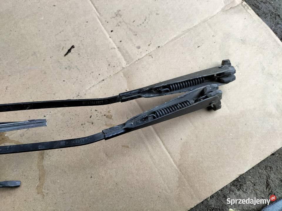 OPEL ASTRA F RAMIĘ WYCIERACZKI PRZEDNIEJ SZYBY Kamień-Kolonia