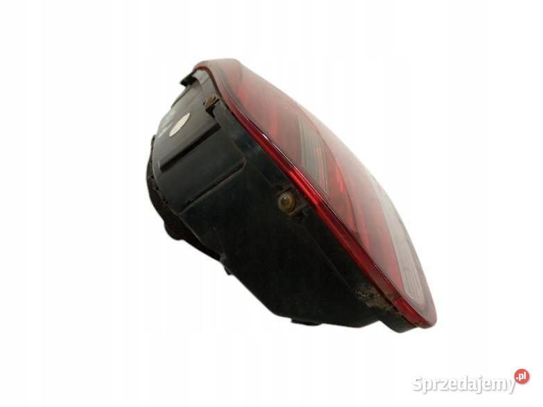 LAMPA TYŁ W KLAPĘ PRAWA SEDAN LIFT EUROPA