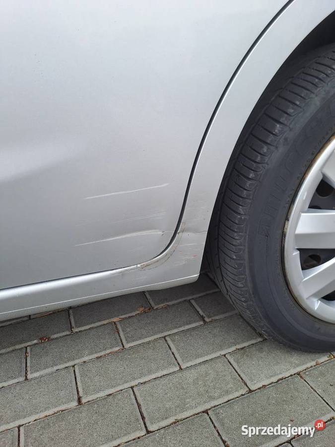 Nissan Micra K13 Lift 2017r 12 benzyna 161000 benzyna łódzkie Sieradz sprzedam