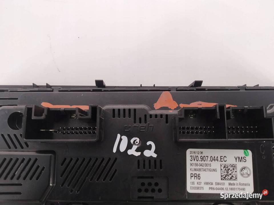 PANEL NAWIEWU 3V0907044EC Skoda Superb III