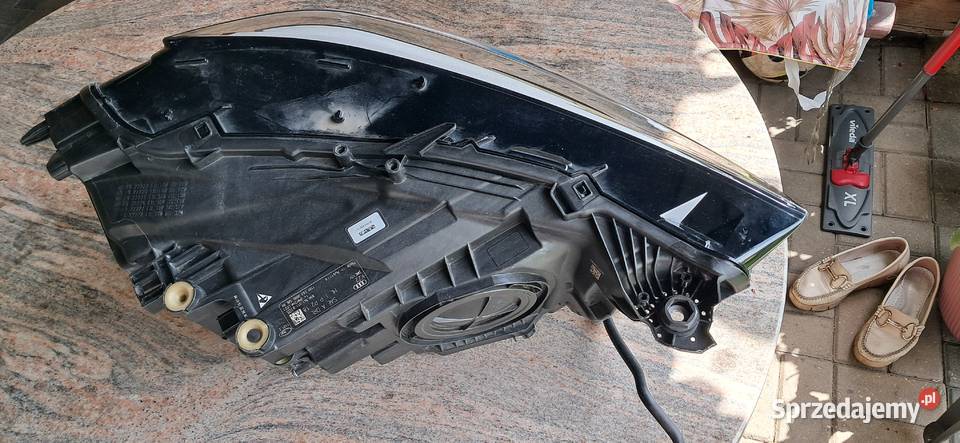 Sprzedam lampe lewą Audi Q3 2022 r Ząbki