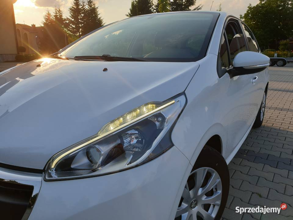 PEUGEOT 208 12 82 OPŁACONY BEZWYPADKOWY ESP Rzeszów sprzedam