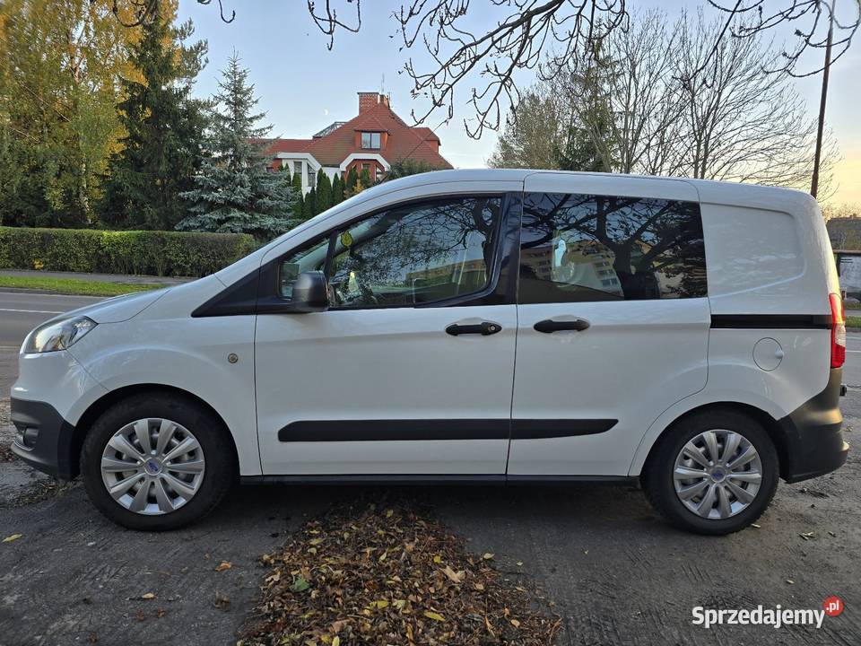 Ford Transit Courier 10 EcoBoost 2017r Benzyna światła do jazdy dziennej Wrocław