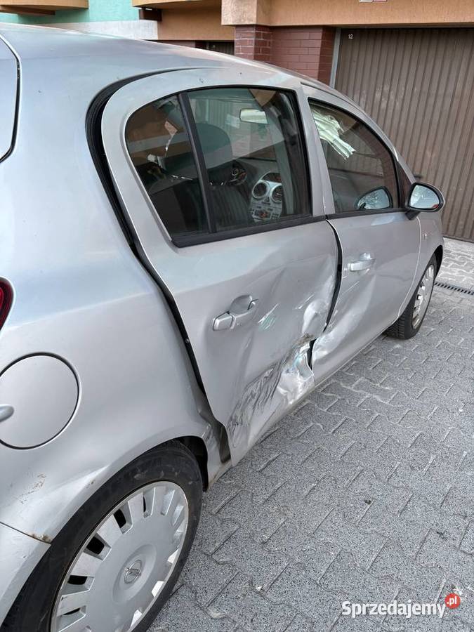 Opel Corsa D uszkodzony 12 benzyna Zielona Góra